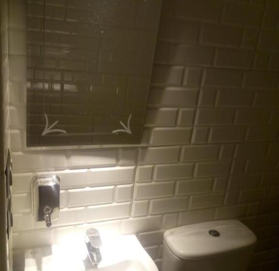 اتاق لوکس, Venus Hostel