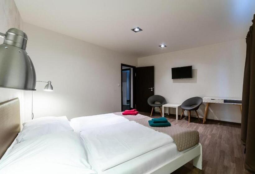 דירת שני חדרים, Vv Hotel & Apartments