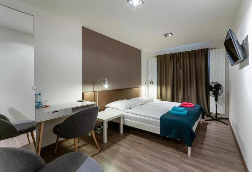 דירת שני חדרים, Vv Hotel & Apartments