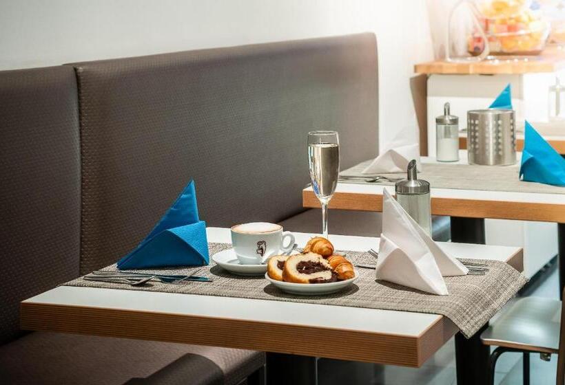 דירת שני חדרים, Vv Hotel & Apartments