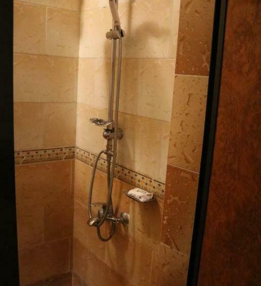 اتاق استاندارد, Wake Up! Cairo Hostel