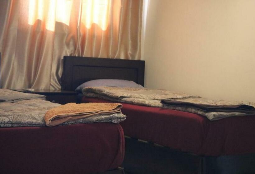 اتاق استاندارد, Wake Up! Cairo Hostel