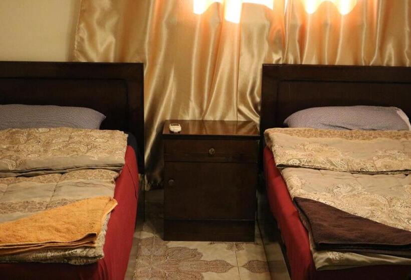 اتاق استاندارد, Wake Up! Cairo Hostel