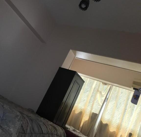 اتاق استاندارد با سرویس بهداشتی مشترک, Wake Up! Cairo Hostel