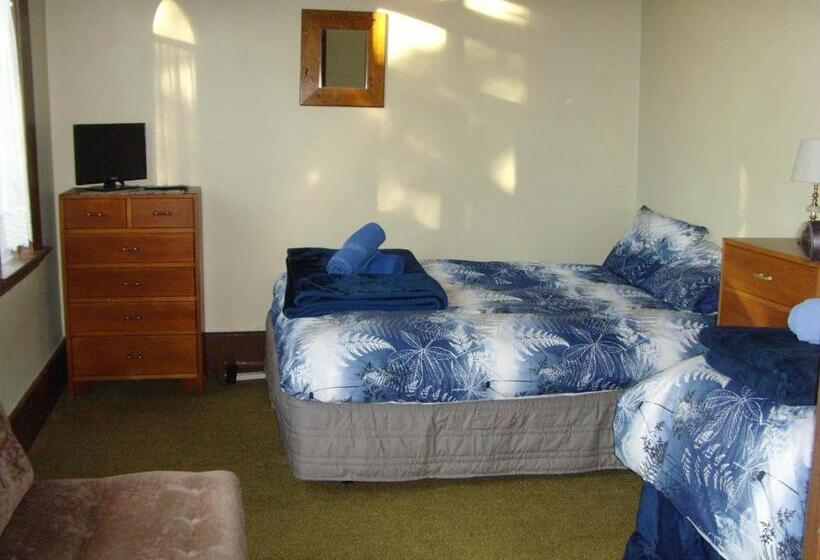 Quarto Estandar Cama Casal, Big Tree Lodge Methven