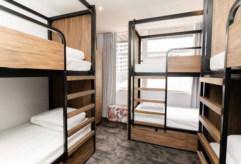 共用房间的床, Haka House Auckland City