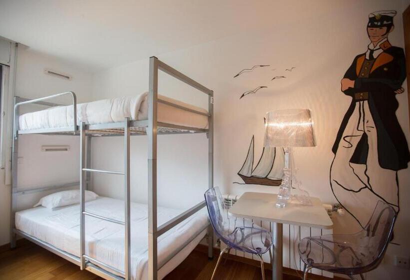 ルームシェアのワンベッド, Hi Alvados   Pousada De Juventude