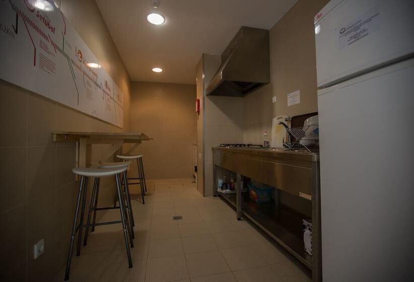 スタンダードルーム, Hi Alvados   Pousada De Juventude