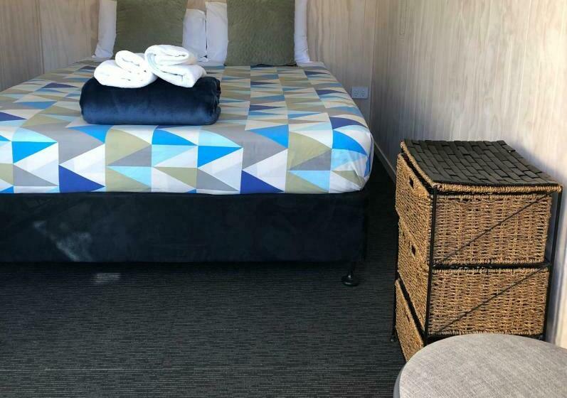 스탠다드 룸 공동 욕실, Lakes Edge Lodge