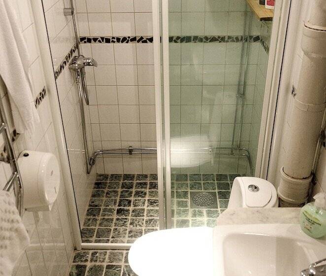 חדר סטנדרט חדר אמבטיה משותף, Tre Små Rum