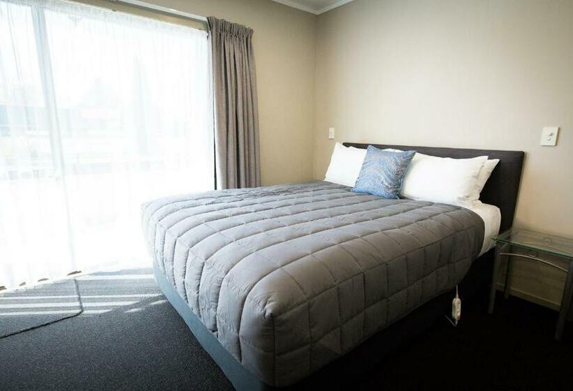 Люкс, Ashbrook Motel Taupo