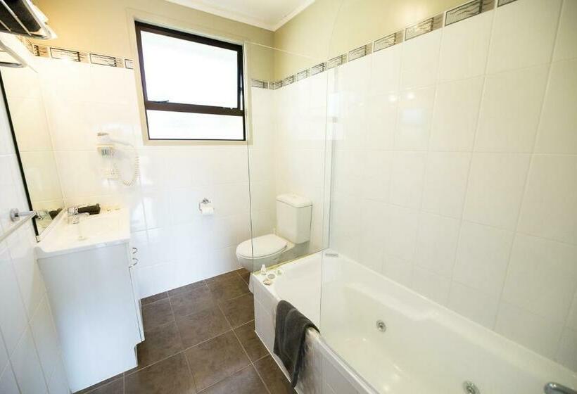 Люкс с гидромассажем, Ashbrook Motel Taupo
