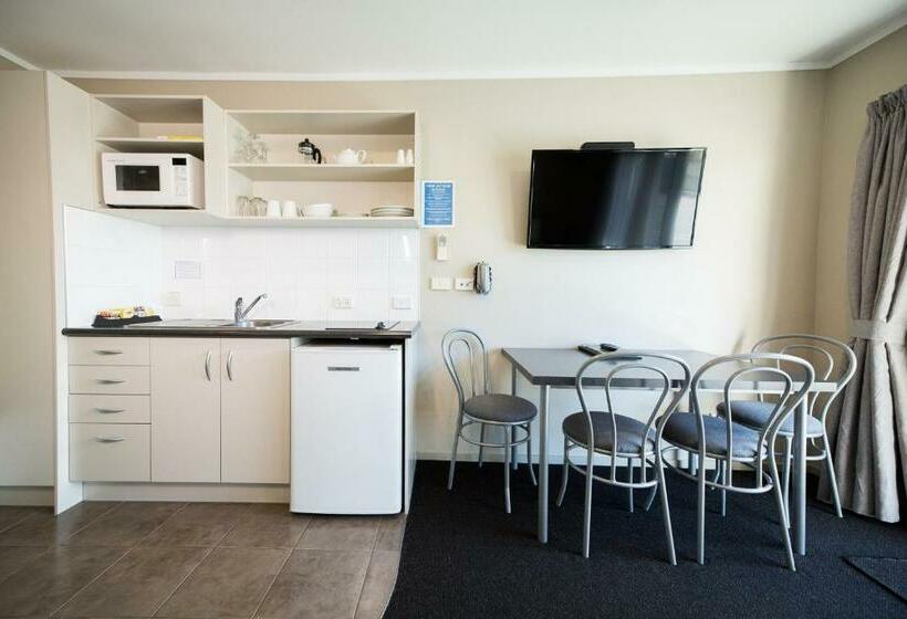 자쿠지 스위트, Ashbrook Motel Taupo