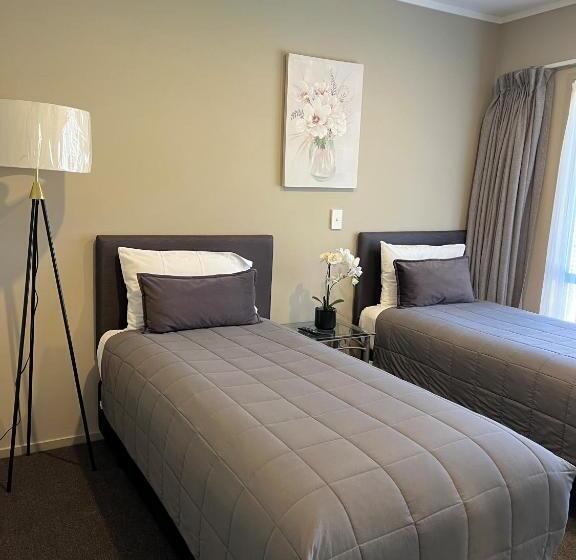 Люкс с гидромассажем, Ashbrook Motel Taupo