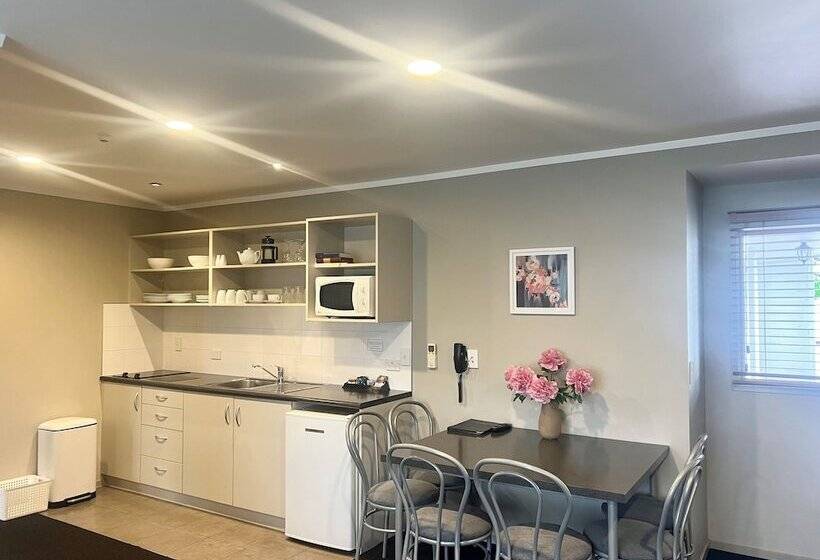2 베드룸 프리미엄 스위트, Ashbrook Motel Taupo