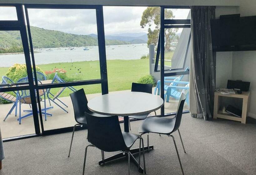 Апартаменты 1 Спальня Вид на Море, Bay Vista Waterfront Motel