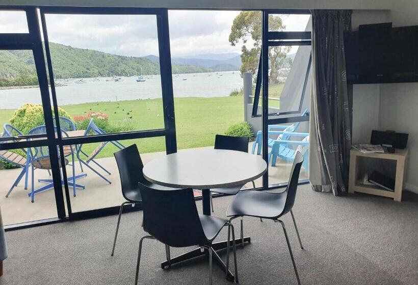 Апартаменты 2 Спальни Вид на Море, Bay Vista Waterfront Motel