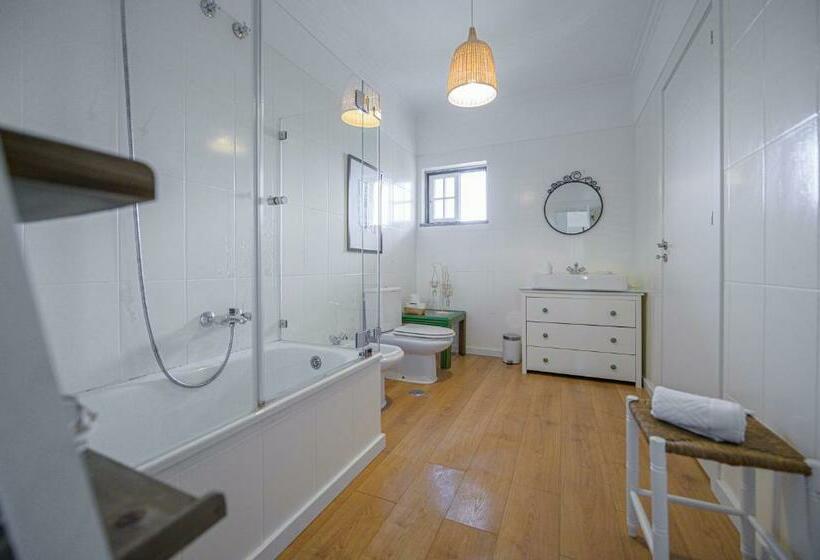 سوئیت با بالکن, Casa Das Hortensias  Charming Guest House