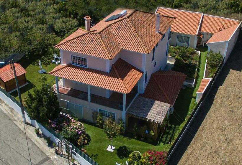 سوئیت با بالکن, Casa Das Hortensias  Charming Guest House