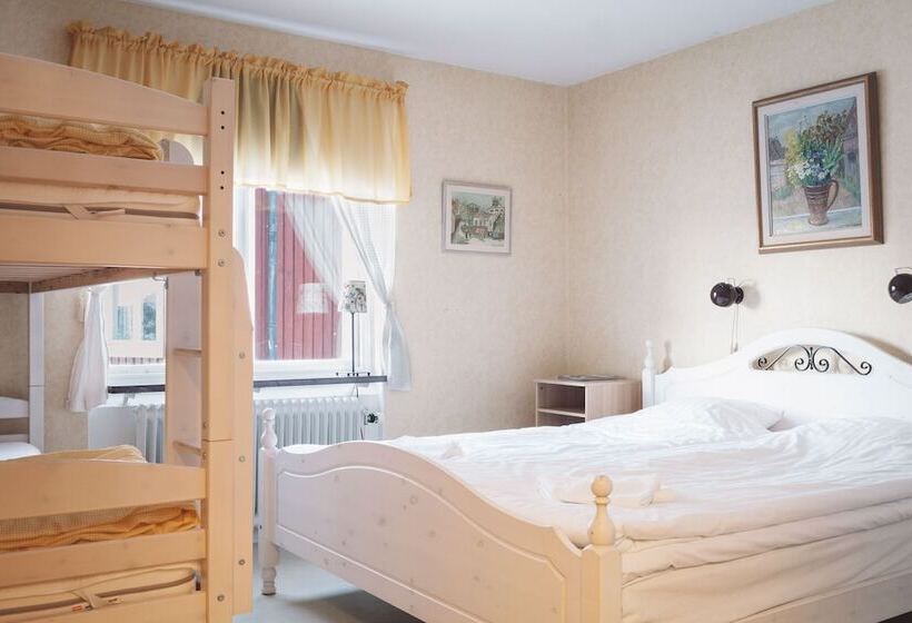 패밀리 룸 공용 욕실, Helsingegården