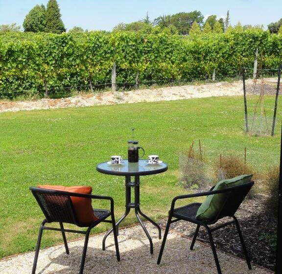 סטודיו סטנדרט, מיטה זוגית, Pine Hill Lodge