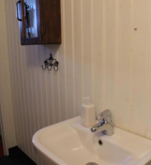 Standard Kolmen Hengen Huone Jaettu kylpyhuone, Vintergatans Rum