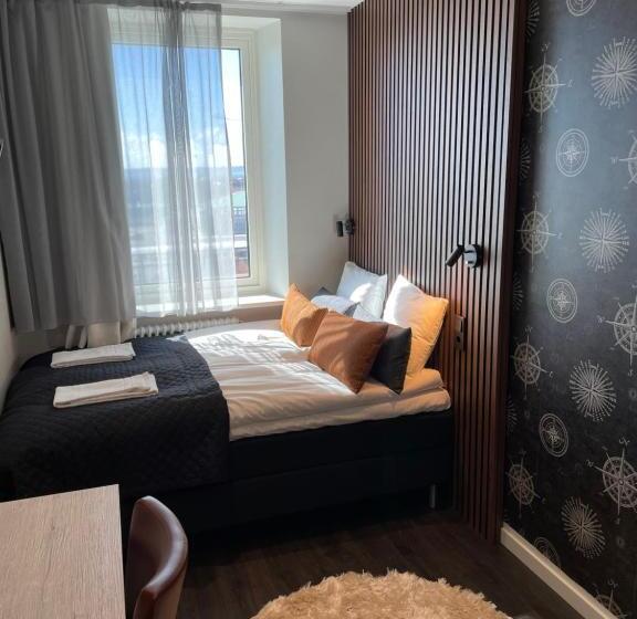 اتاق پایه با سرویس بهداشتی مشترک, Dream  Luxury Hostel