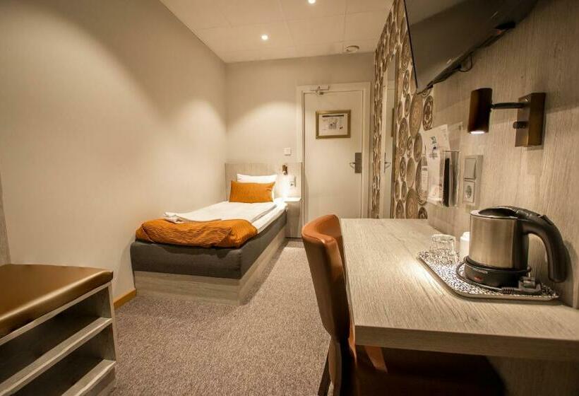 Номер Стандарт Индивидуальный Совместная Ванная, Dream  Luxury Hostel