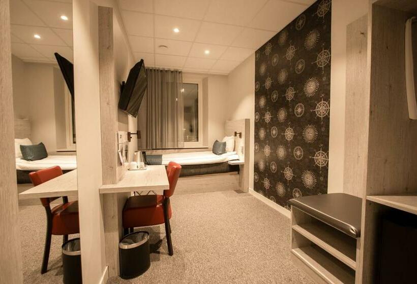 Номер Стандарт Индивидуальный Совместная Ванная, Dream  Luxury Hostel