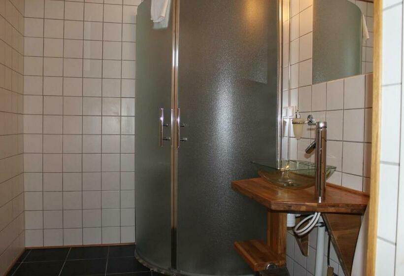 수피리어 룸, Borrby