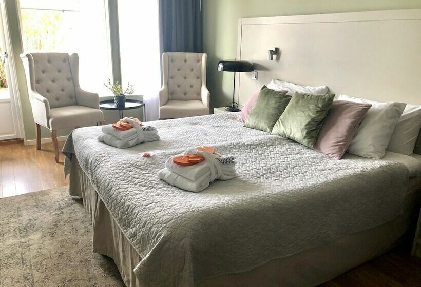 Номер Стандарт, Gränsö Slott Hotel & Spa