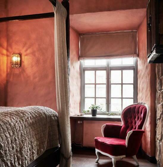 デラックスルーム, Helgeand Wisby