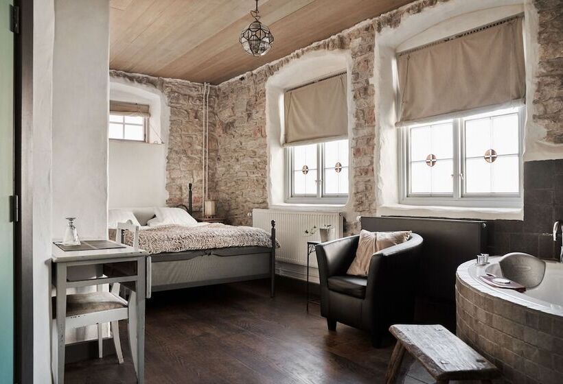 デラックスルーム, Helgeand Wisby