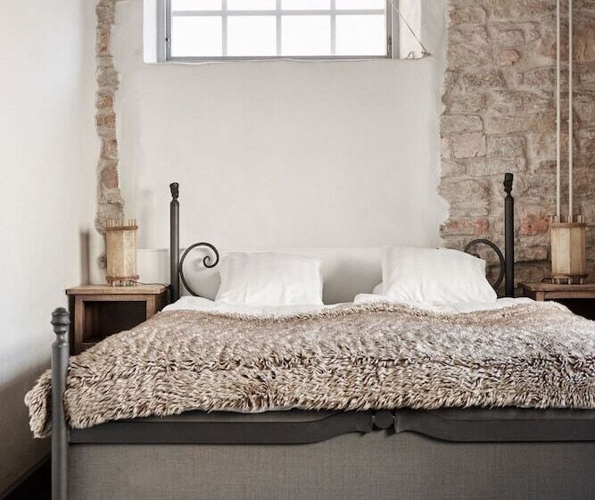 デラックスルーム, Helgeand Wisby