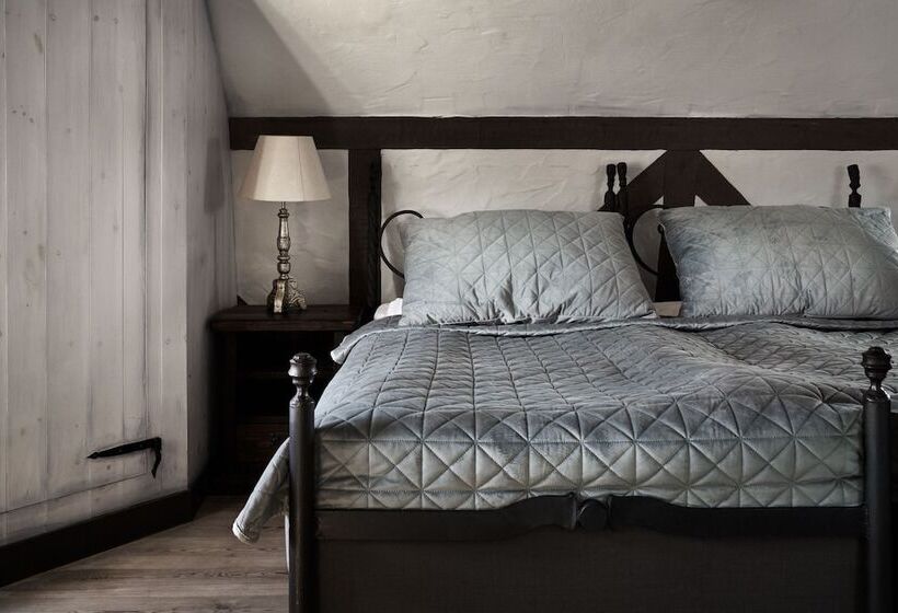 デラックススタジオ, Helgeand Wisby