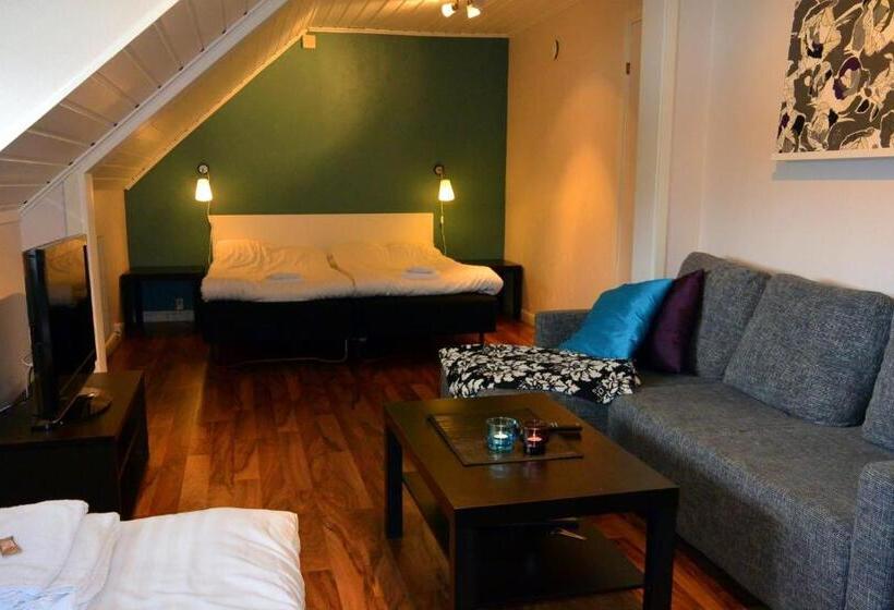 חדר סטנדרט לשלושה, L Gamla Staden