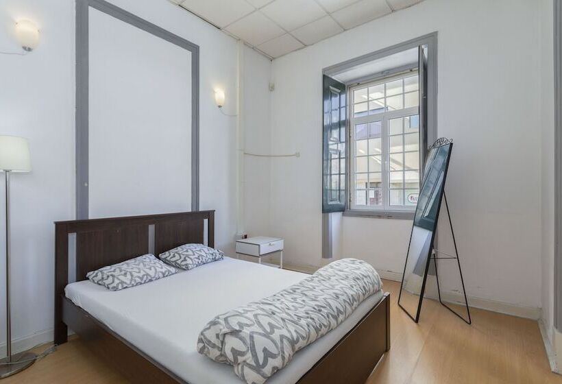 اتاق استاندارد, Le Penguin Hostel