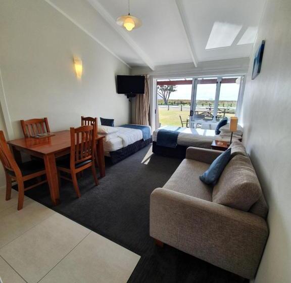 Апартаменты Deluxe 1 Спальня, Baileys At The Beach