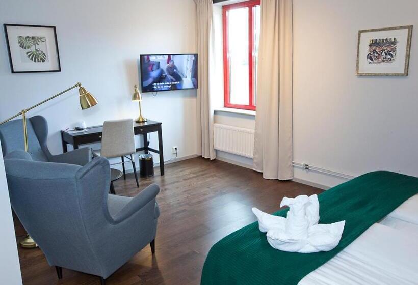 סוויטת ג'וניור, Rasta Grums