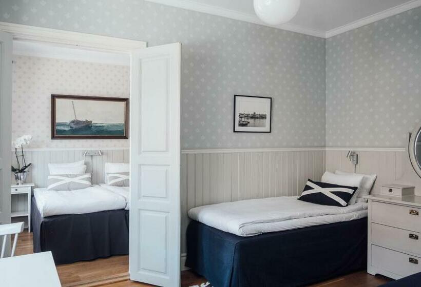 חדר משפחתי, Stf Kivikstrand Badhotell