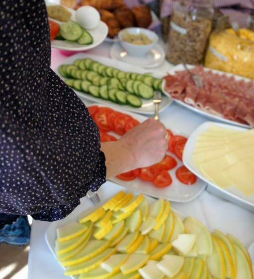 חדר משפחתי, Stf Kivikstrand Badhotell