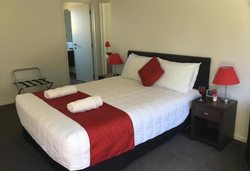 דירת חדר, The Park Motel