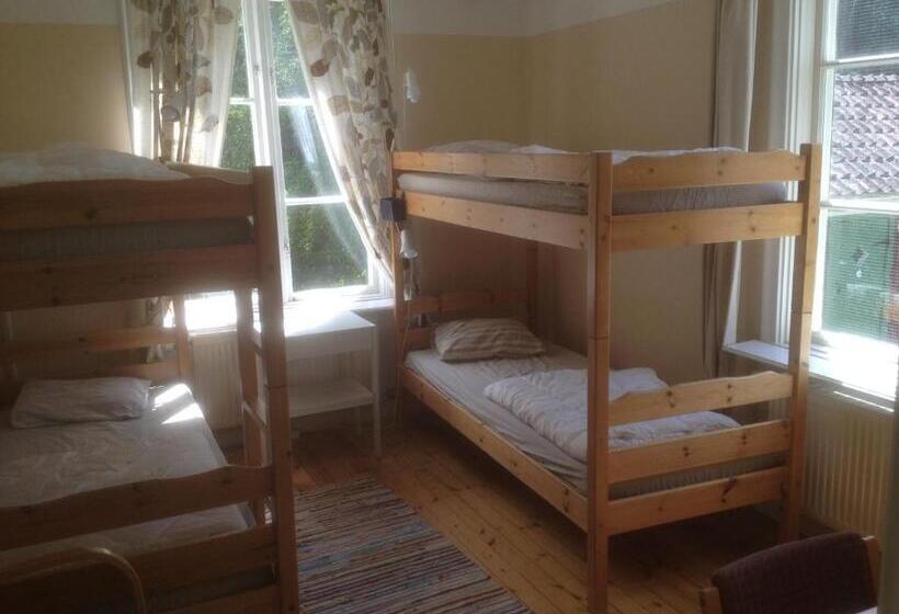 패밀리 룸 공용 욕실, Tvetagårdens Vandrarhem