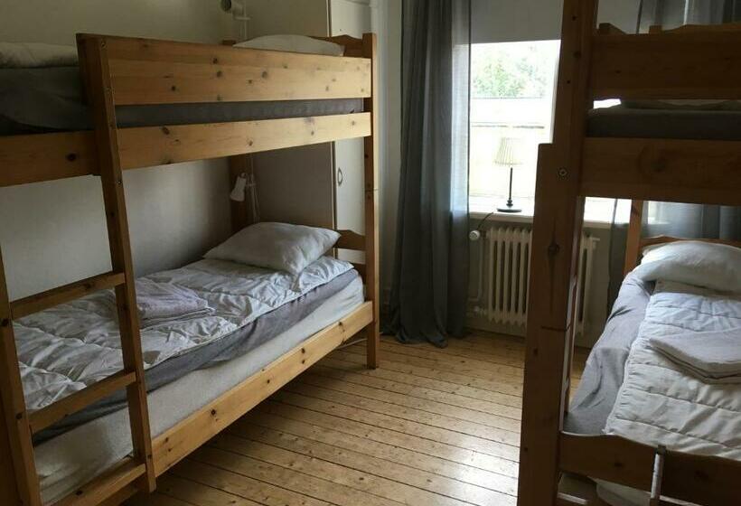 Номер Стандарт Четырехместный Совместный Санузел, Vadstena Vandrarhem Hostel