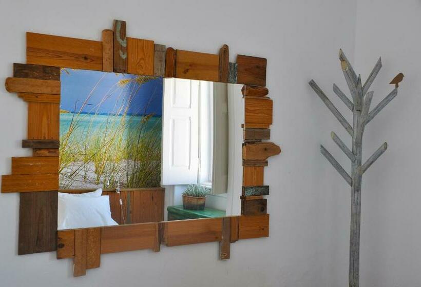 חדר סטנדרט חדר אמבטיה משותף, Aloha Beach House H