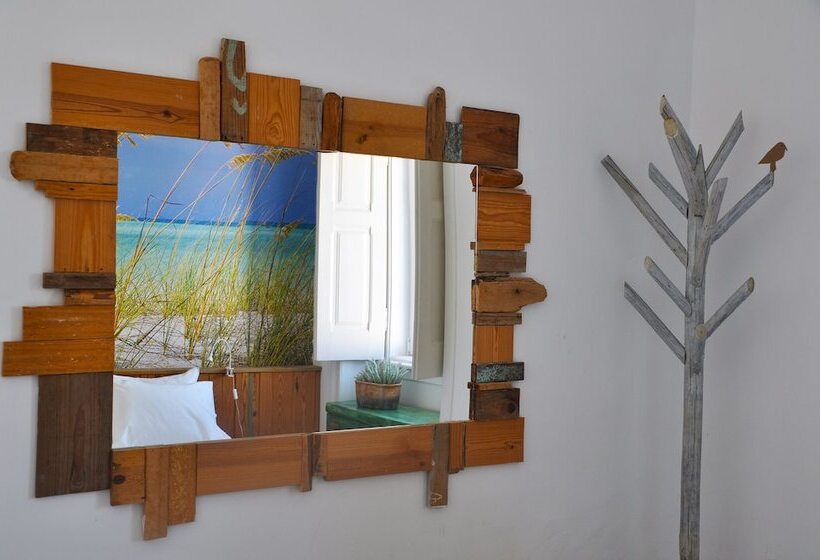 اتاق استاندارد با سرویس بهداشتی مشترک, Aloha Beach House H