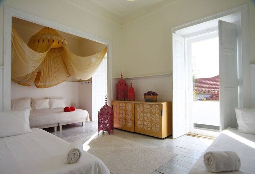 اتاق خانوادگی با سرویس بهداشتی مشترک, Aloha Beach House H