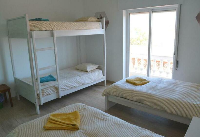 共用房间的床, Sagres Natura