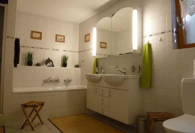 Номер Стандарт Вид на Озеро, B&b Haussener