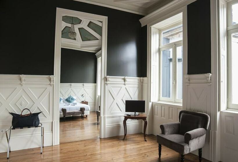 اتاق لوکس, Casa Dos Loios By Shiadu